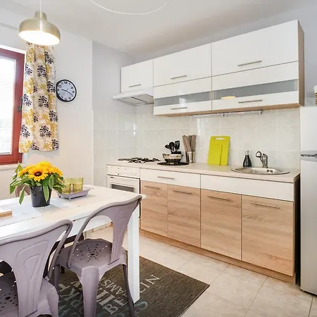 Vega7 Apartman *