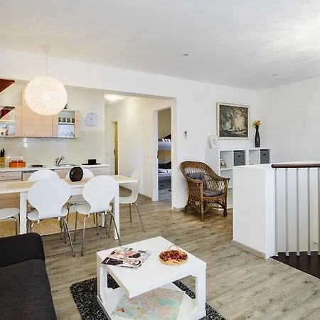 Vega7 Apartment Ljubljana